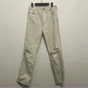 AMO Layla Distressed Easy Fit Relaxed Jeans in Off White Size 29